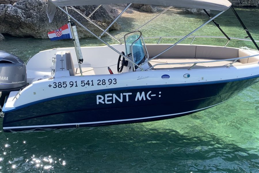 rent a yacht omis